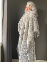 Knit Kit - The Luxe Throw image 2 thumbnail