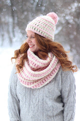 Crochet Kit - Après Ski Set image 1 thumbnail