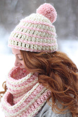 Crochet Kit - Après Ski Set image 2 thumbnail