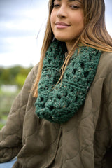 Tweed Granny Cowl (Crochet) thumbnail