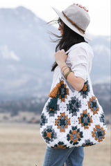 Crochet Kit - Magnolia Tote Bag image 1 thumbnail
