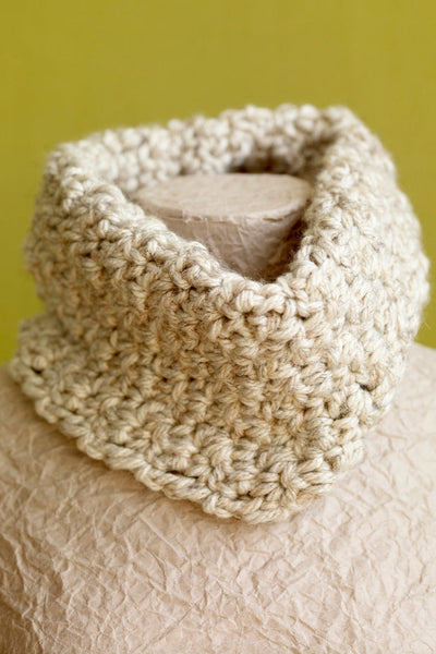 Marshmallow Tweed Cowl Pattern (Crochet) – Lion Brand Yarn Canada