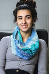Shores Cowl image 2 thumbnail