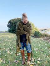 Crochet Kit - The Livy Throw image 2 thumbnail